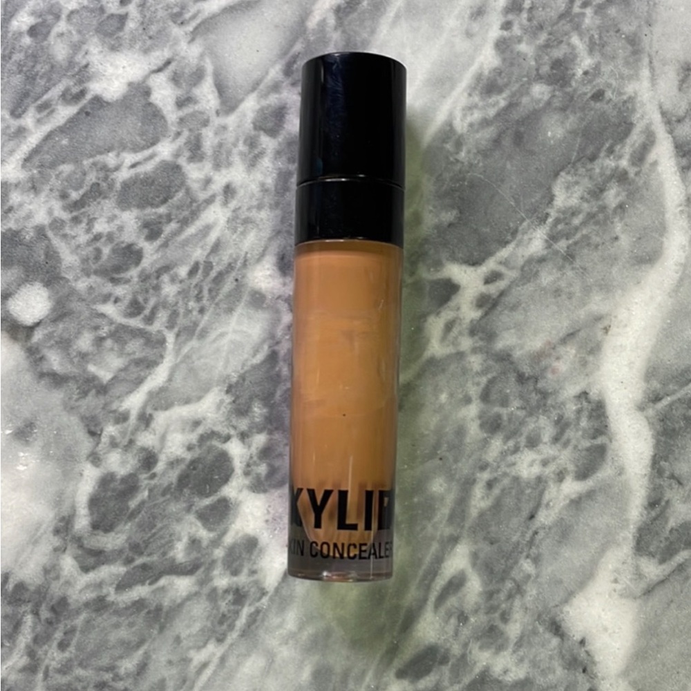 Kylie‎ Cosmetics Concealer Chai